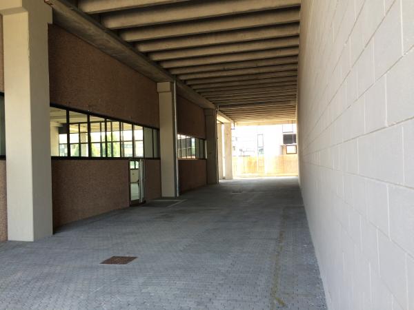 Assago Zona Milano Sud Ovest - Via Idiomi 1/44 - 520mq
